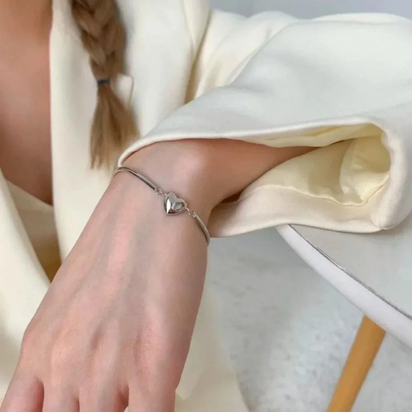 925 Sterling Silver Heart Bangle Cuff Bracelet Dainty Minimalist Heart Cuff - Picture 4 of 8